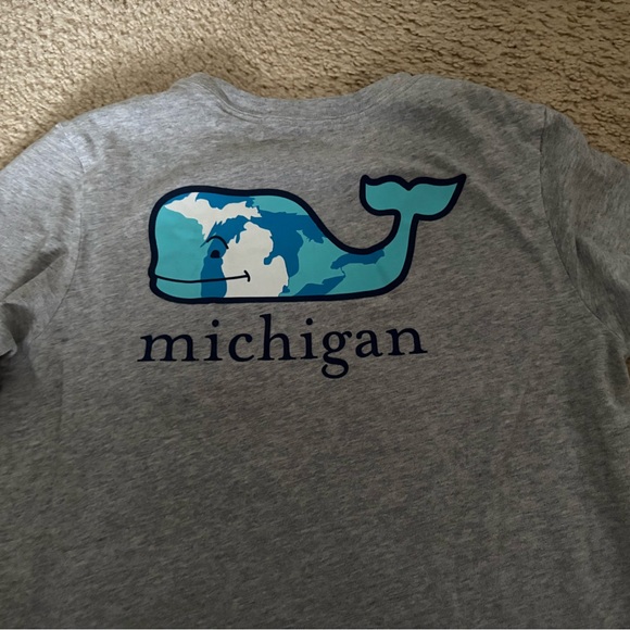 Gray Vineyard Vines boys T-Shirt - Picture 3 of 3